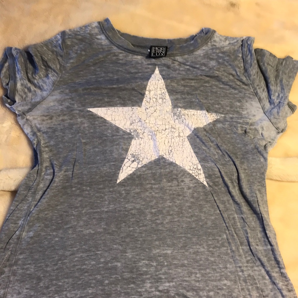 T-shirt with star